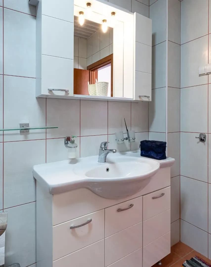 Prodaja, kuća, 495m², Ivanovići, Budva